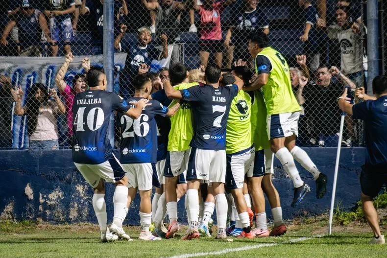Independiente Rivadavia enfrentar&aacute; a Estudiantes de Caseros.