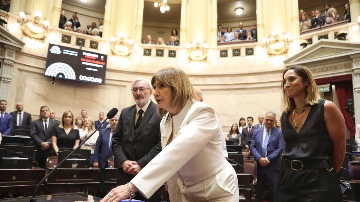 Patricia Bullrich asumió en el Senado y tuvo su primer cruce con Victoria Villarruel