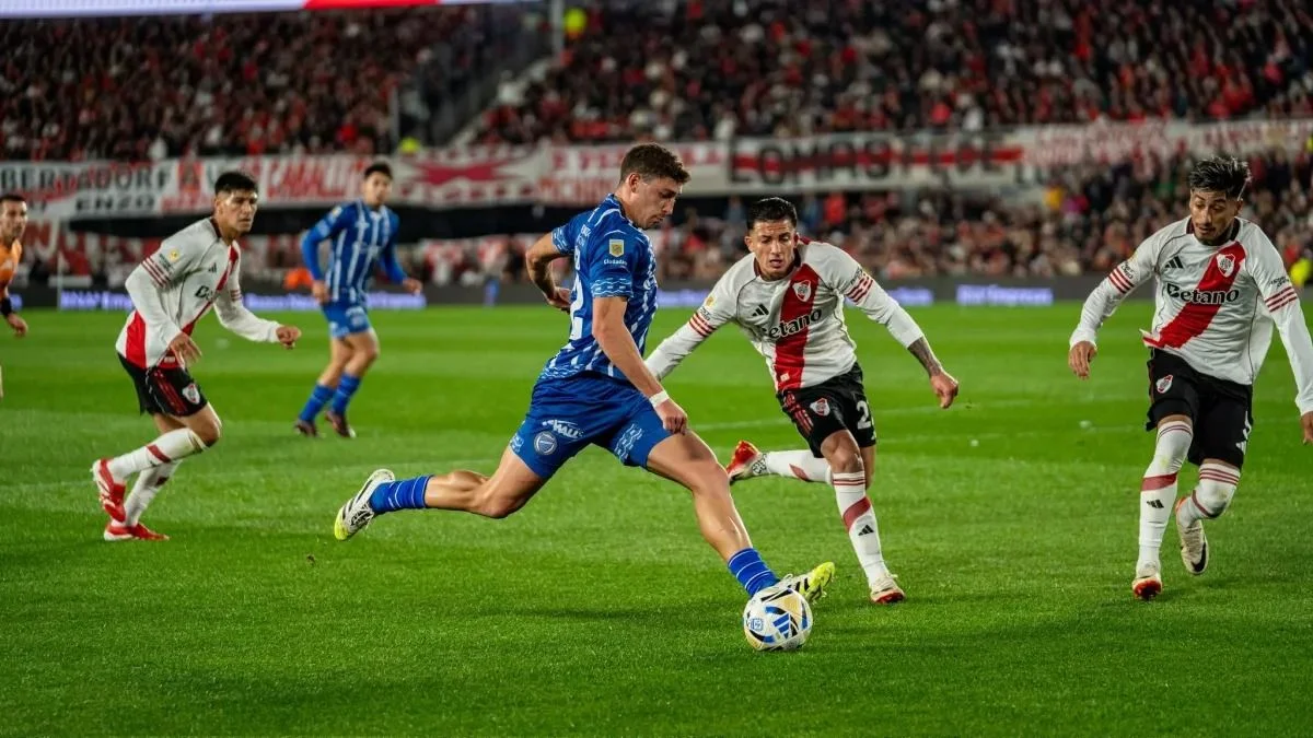 La bronca de Godoy Cruz por dos goles anulados en la derrota ante River: "Ni la revisaron"