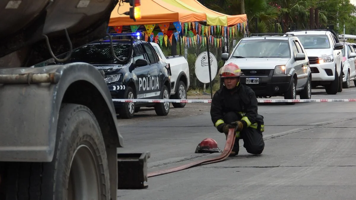 Dos niñas de 2 y 4 años afectadas tras un incendio en Maipú: estaban solas cuando se inició el fuego