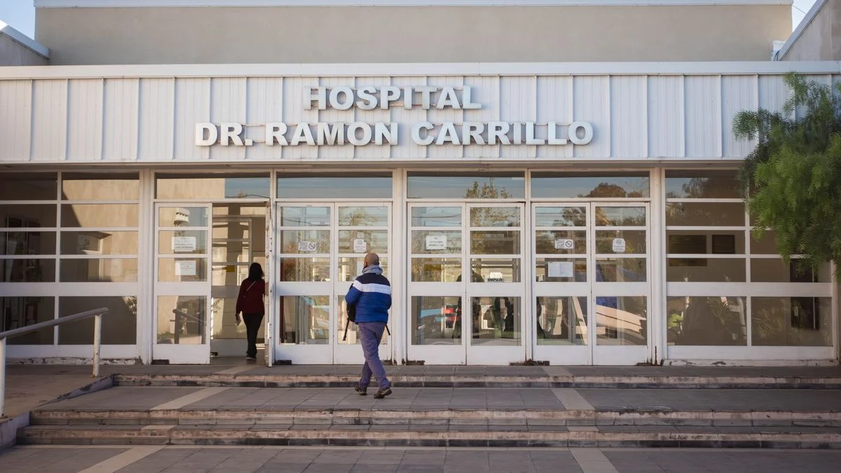 Lo balearon desde una camioneta en un barrio de Las Heras y murió horas después en un hospital