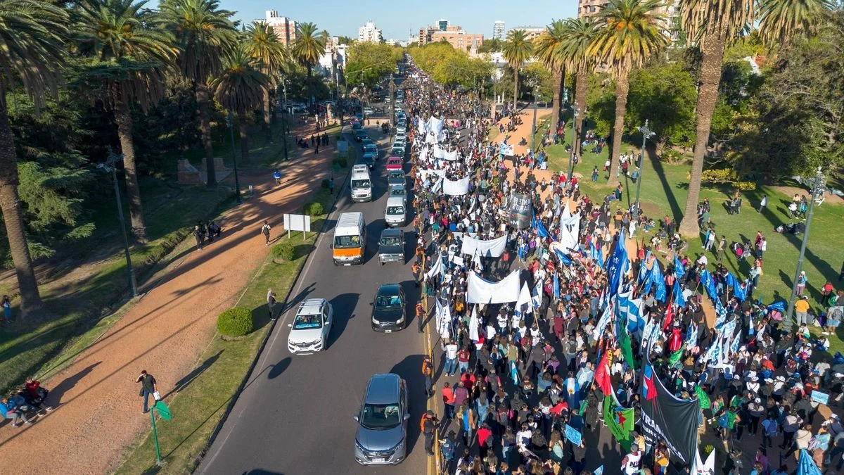 Unos 300 efectivos de la Policía custodiarán la marcha universitaria que recorrerá las calles de Mendoza