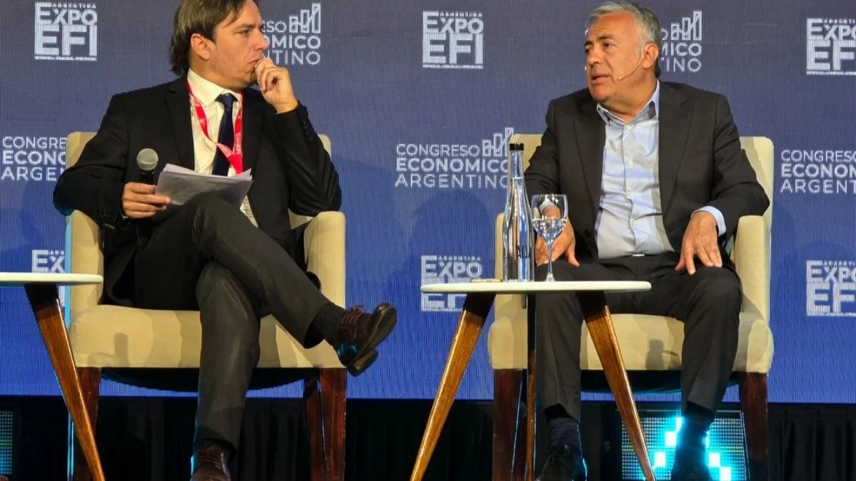 Cornejo en campaña por Milei: "Volver para atrás sería un suicidio electoral", dijo el radical a empresarios