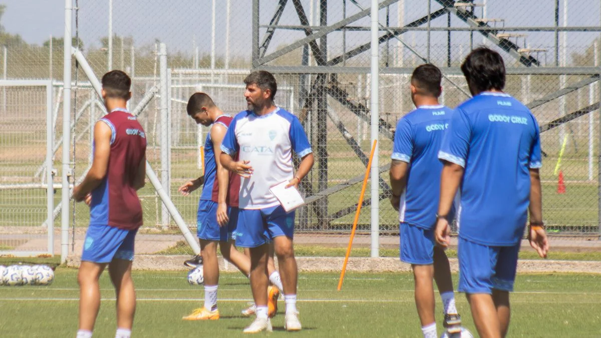 Godoy Cruz tiene "9": el delantero de selección que quiere conquistar la bodega