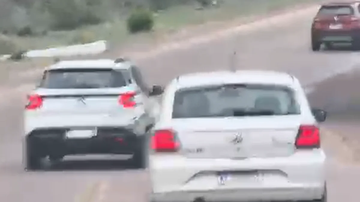 Imprudencia en la Ruta 82: un conductor se cruzó de carril varias veces para adelantar de forma peligrosa