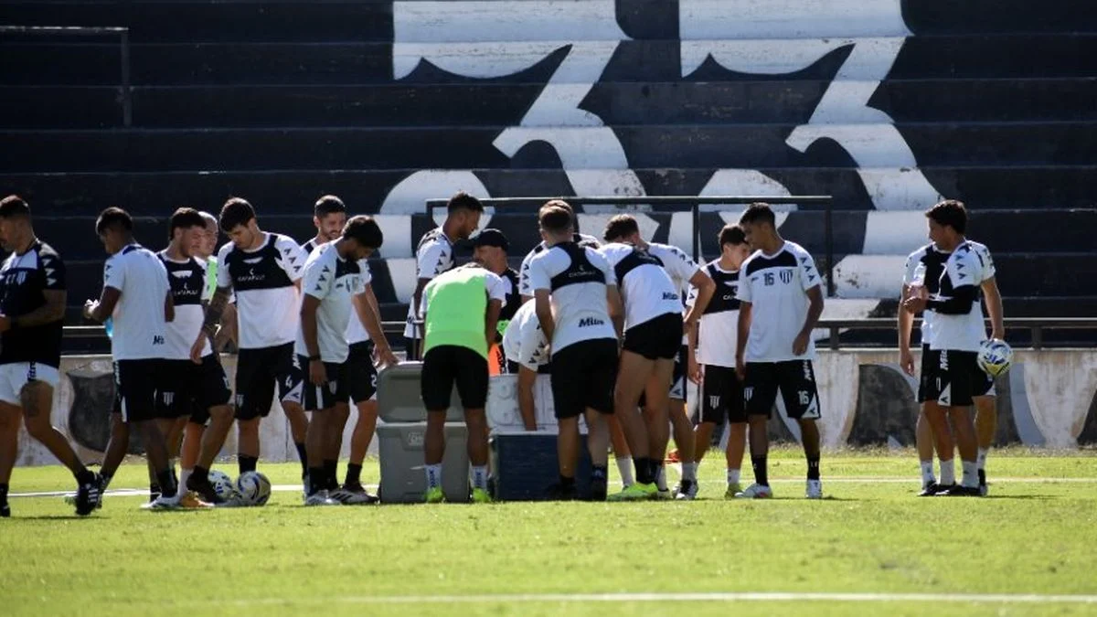 Las dos bajas de Gimnasia y Esgrima para el debut en Primera División