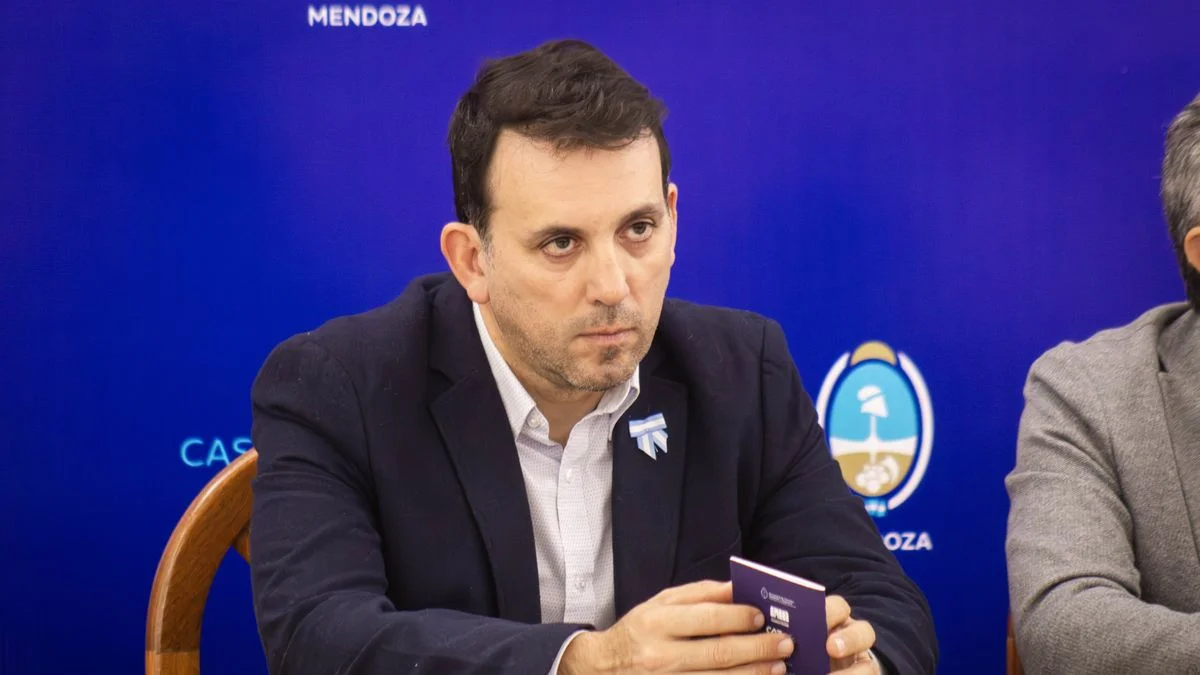Docentes bajo vigilancia: el Gobierno creó una herramienta para que los padres delaten a los que faltan