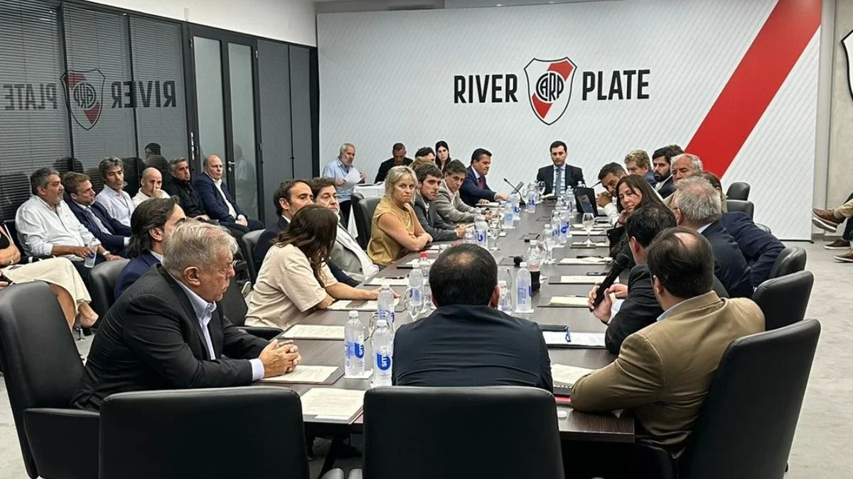 River desenmascara a la AFA: la trastienda del título fantasma de Central y el reclamo inminente de dos copas