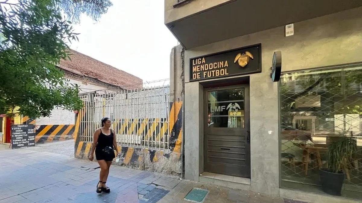 La contundente decisión de Liga Mendocina con el futbolista que agredió a un árbitro y a la seguridad