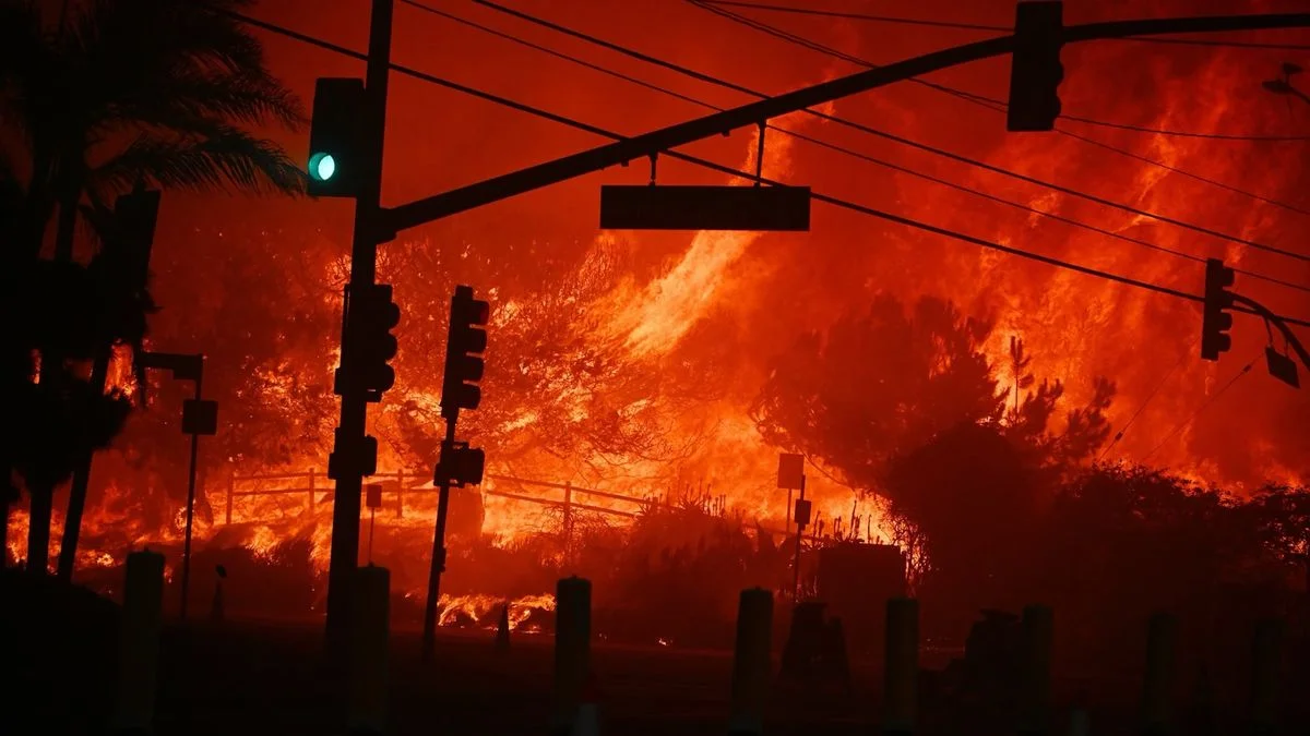 Los Ángeles: ya son diez los muertos por uno de los desastres naturales "más destructivos" de la región