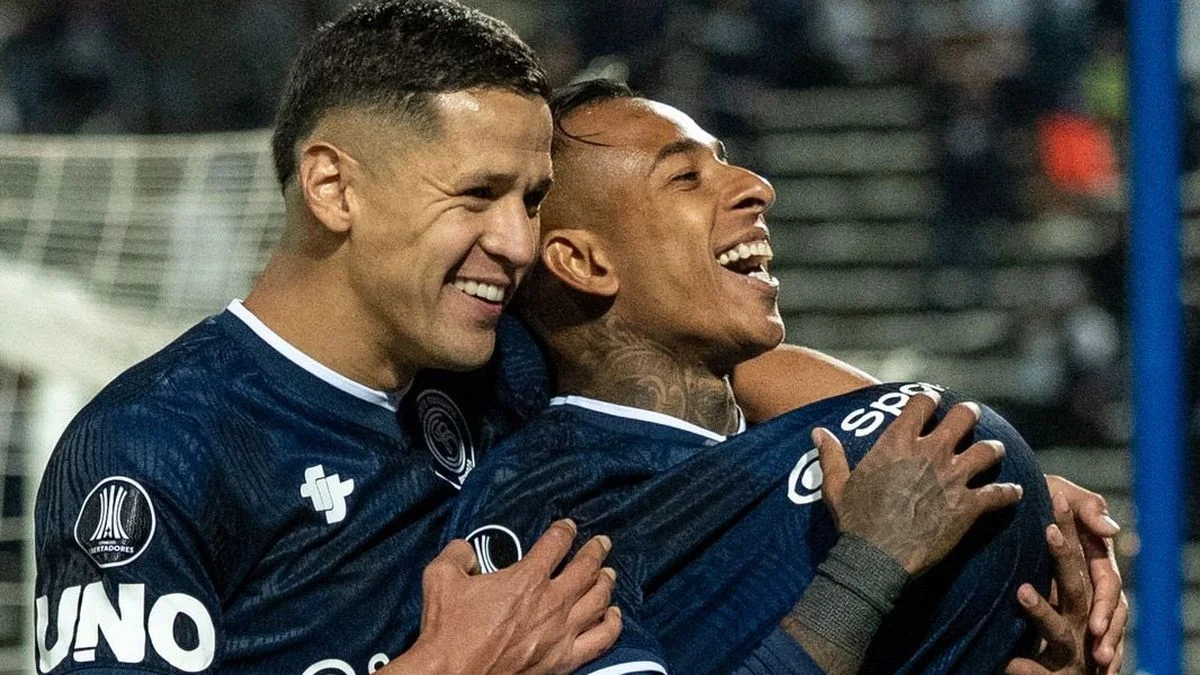 Independiente Rivadavia se floreó y goléo a Deportivo La Guaira por Copa Libertadores