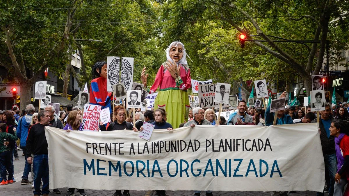 Día de la Memoria: más de 10 mil personas marcharon en Mendoza