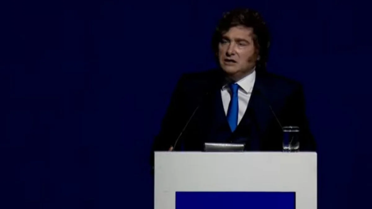 Milei dice que el dato de inflación "es malo" culpa de los "golpistas" y el "impacto estacional"