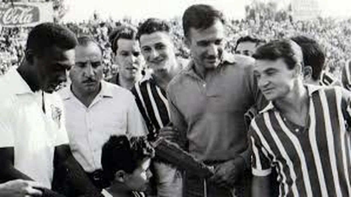 Historias del Gambarte: el día que Pelé aterrizó en Mendoza y jugó contra Godoy Cruz