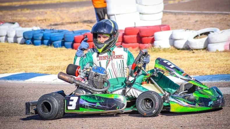 Nicolás Tejada ganó la carrera más atrapante del domingo. 