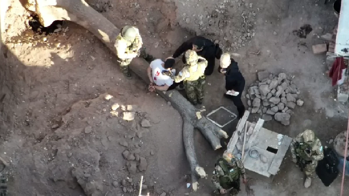 Video: así se entregó el hombre que se había atrincherado en un barrio de la Ciudad
