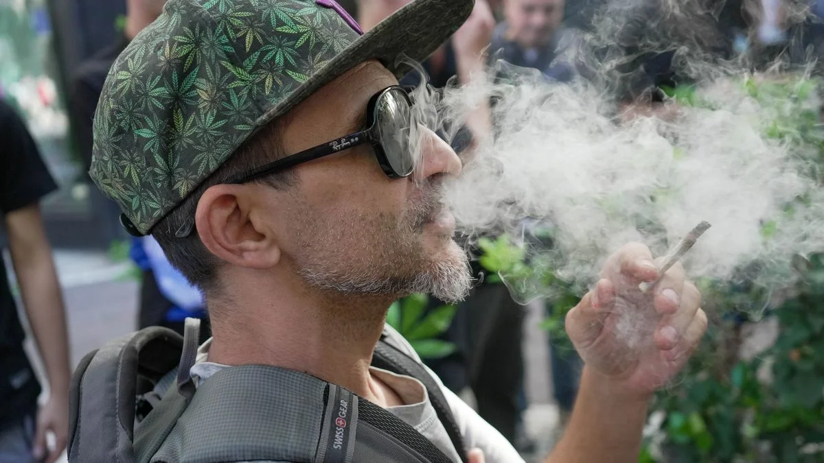 Mendoza se movilizó por una nueva ley de drogas y el fin de la criminalización del cannabis