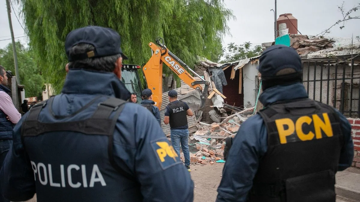 Derriban un búnker narco en el Oeste de Godoy Cruz