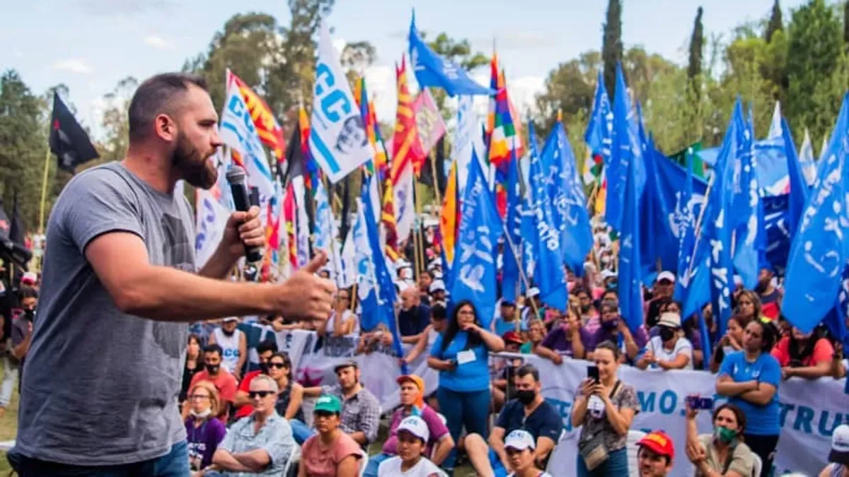 El Evita suspende la rivalidad con La Cámpora y convoca a la militancia de Mendoza contra la proscripción