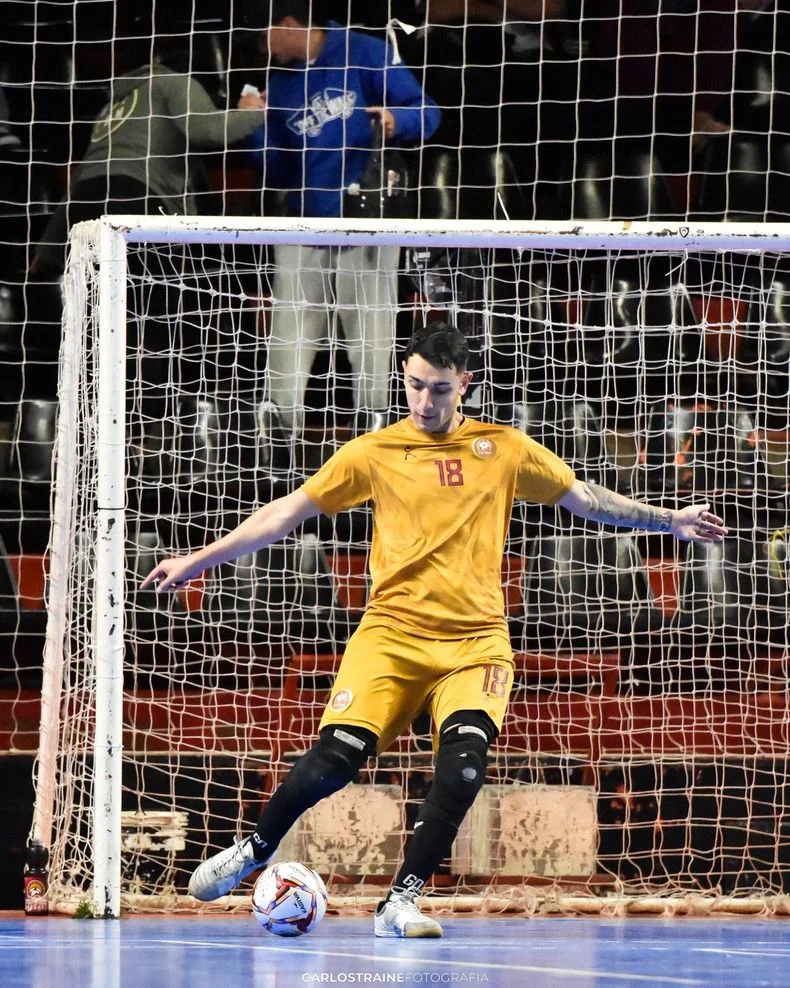 Mendoza debutó con victoria en el Argentino de Selecciones de fútbol de salón en Rosario.