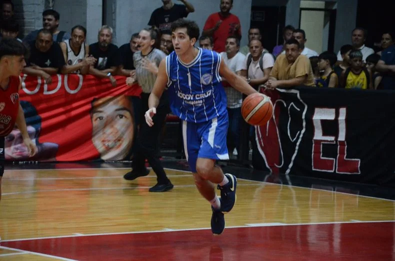 Godoy Cruz, candidato al Apertura de b&aacute;squet.