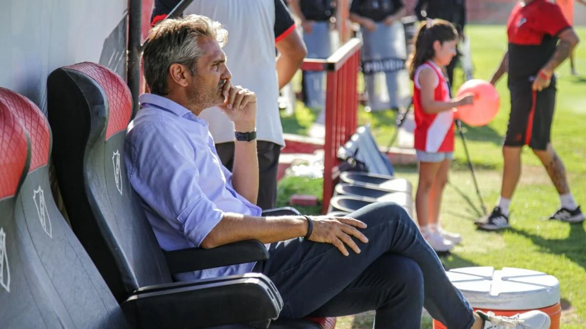 Deportivo Maipú se queda sin DT: el motivo de la sorpresiva decisión que tomó Juan Manuel Sara