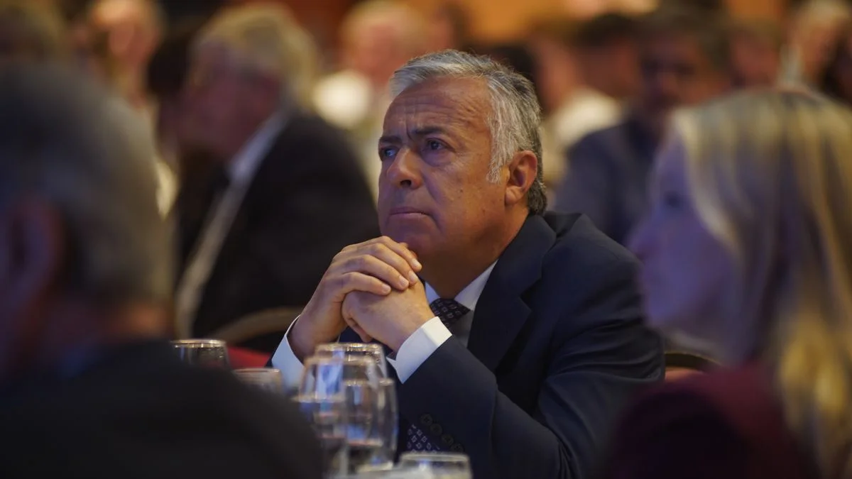 Con Milei enfrente, Cornejo avaló el plan económico, destacó su gestión y pidió presupuesto al Congreso