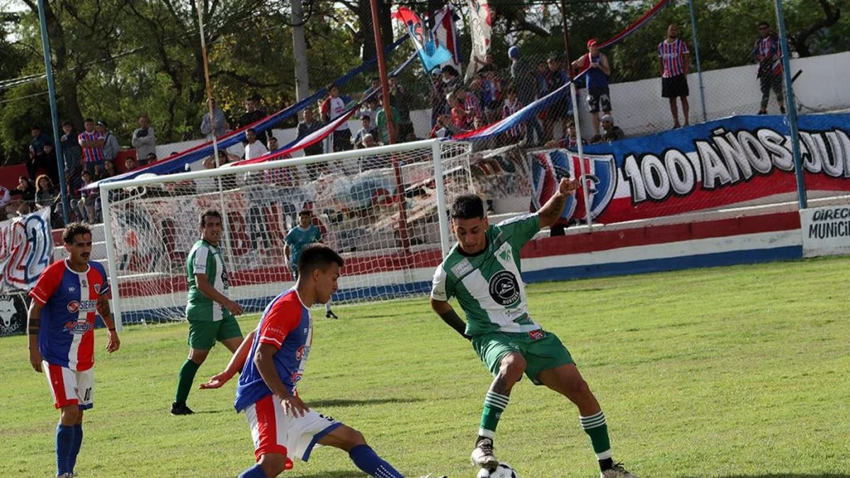 San Rafael: dura sanción a un club de fútbol por el ingreso de un hombre armado a la cancha
