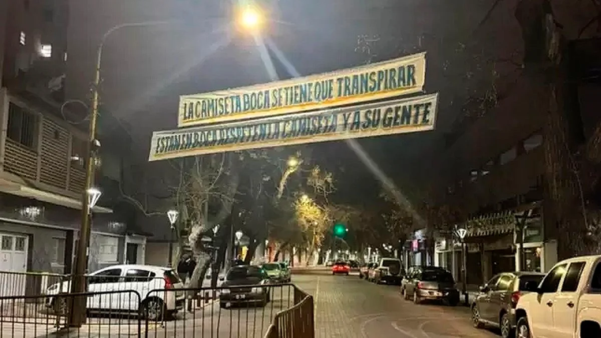 Pasacalles contra Boca en Mendoza: el picante mensaje al plantel antes de jugar con la Lepra