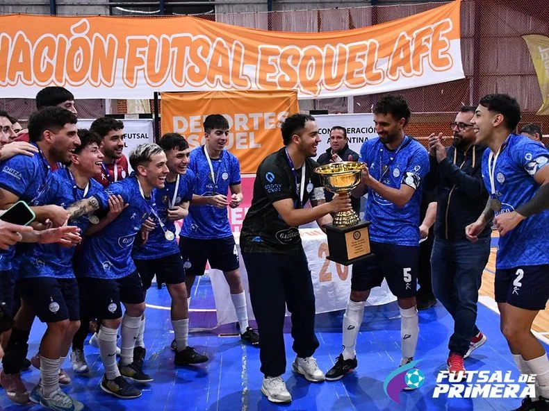 Jockey se consagró campeón de la División de Honor de fútbol de salón.