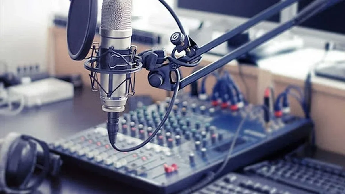 ENACOM ordenó el cierre de tres radios ilegales en Mendoza: dos en Las Heras y una en Alvear
