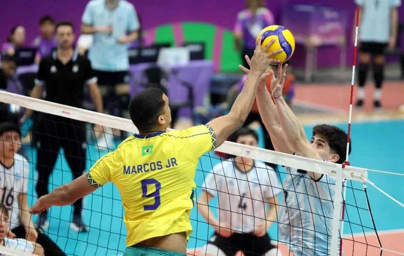 Argentina obtuvo la medalla de plata en vóley con Nahuel Rojas como figura.