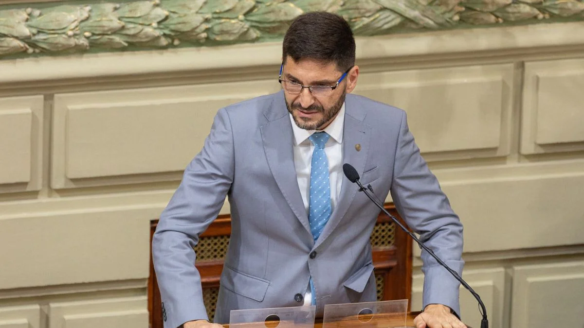 Amplia ventaja de Pullaro en las elecciones de Santa Fe y pelea voto a voto por el segundo lugar