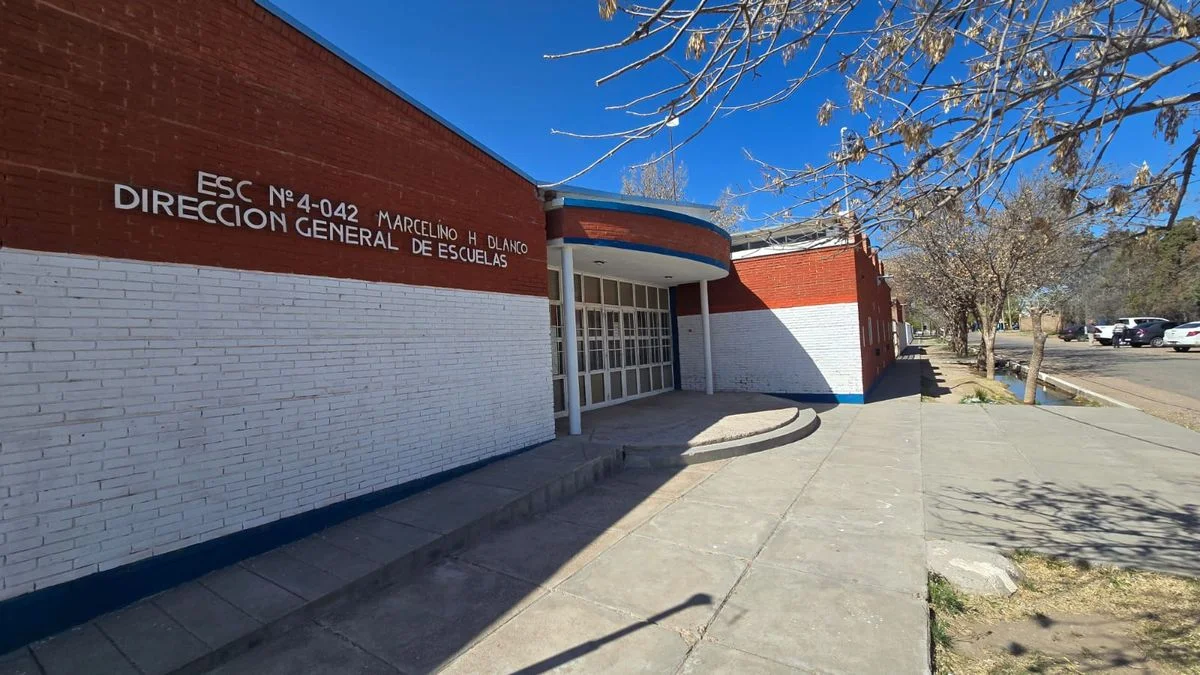El Gobierno explicó cómo acompañará a la comunidad de la escuela Marcelino Blanco