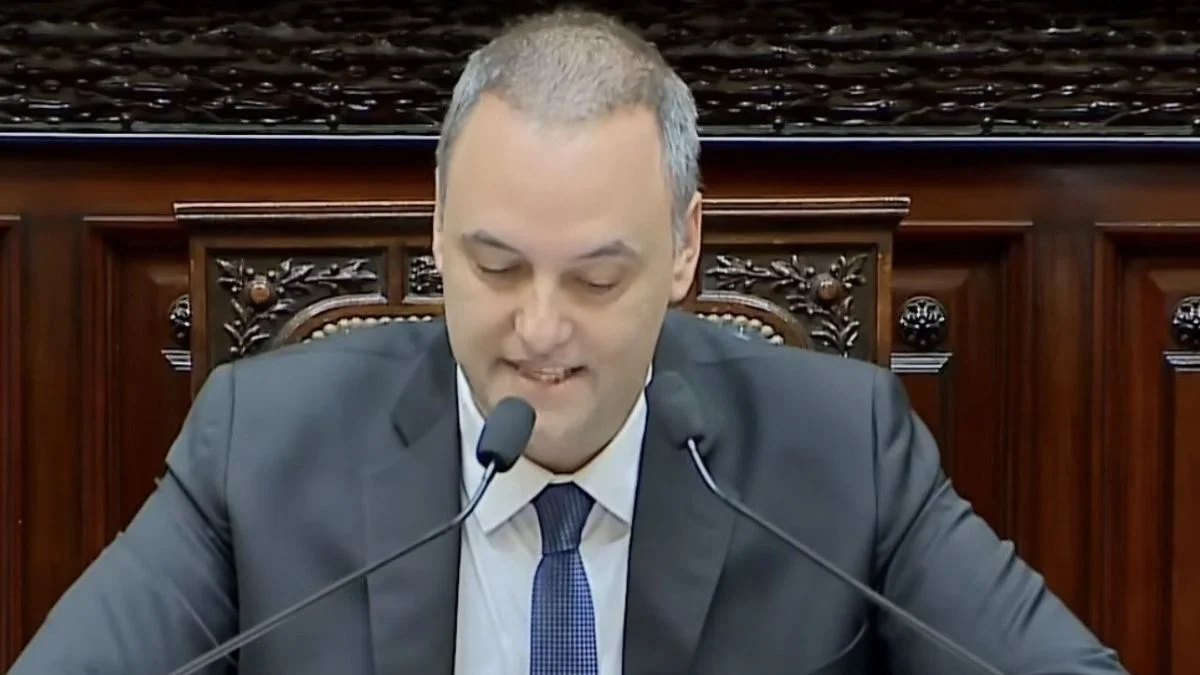 Salvataje para Adorni: el Pro, la UCR y los gobernadores aliados a Milei cierran filas contra la interpelación