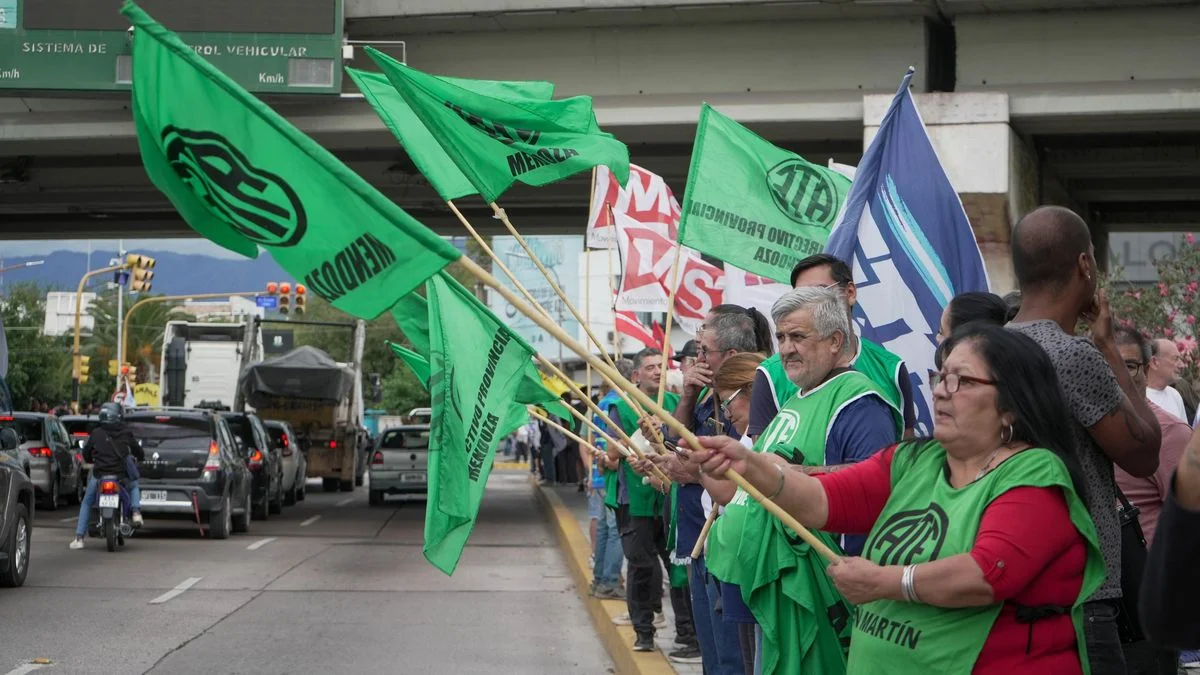 Cautelar a favor de la CGT: estos son los artículos de la reforma laboral que suspendió la Justicia