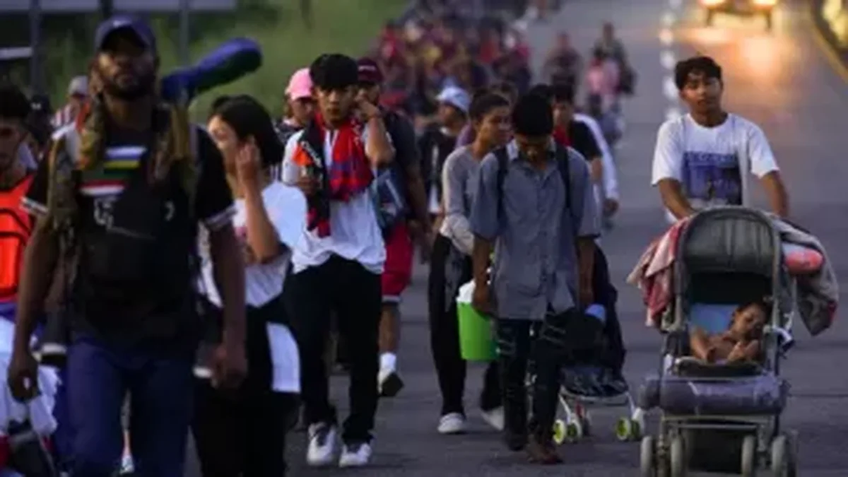 Salió el decreto que habilita deportaciones y cobra por atención médica: la letra chica