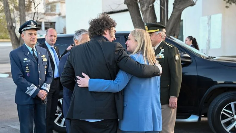 Javier Milei y Hebe Casado volverán a verse en el Congreso por la Asamblea Legislativa. 