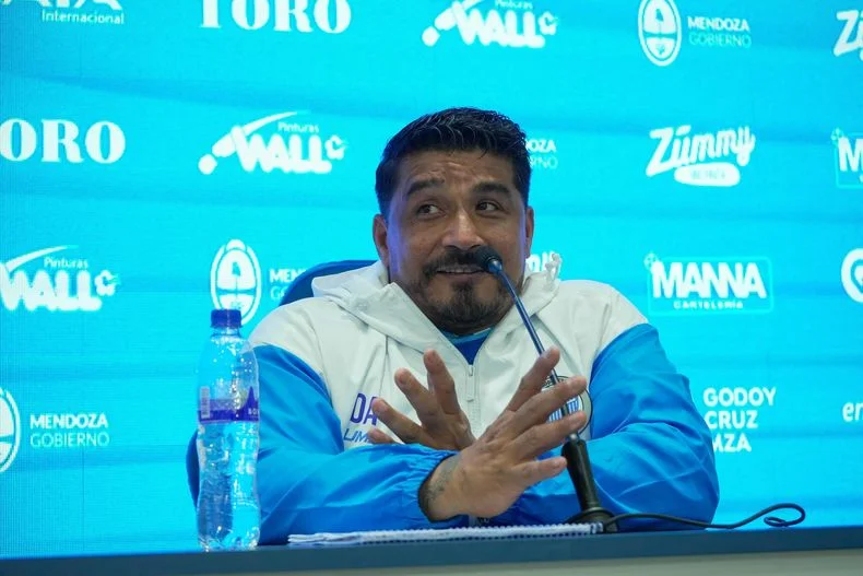 Omar Asad regres&oacute; a Godoy Cruz con la intenci&oacute;n de salvarlo del descenso.