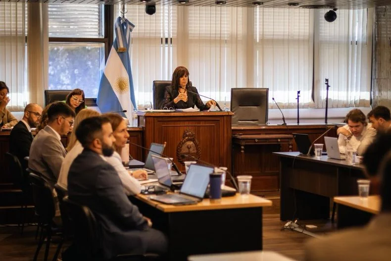 La jueza Gretel Diamante preside el tribunal en el juicio contra Walter Bento. 