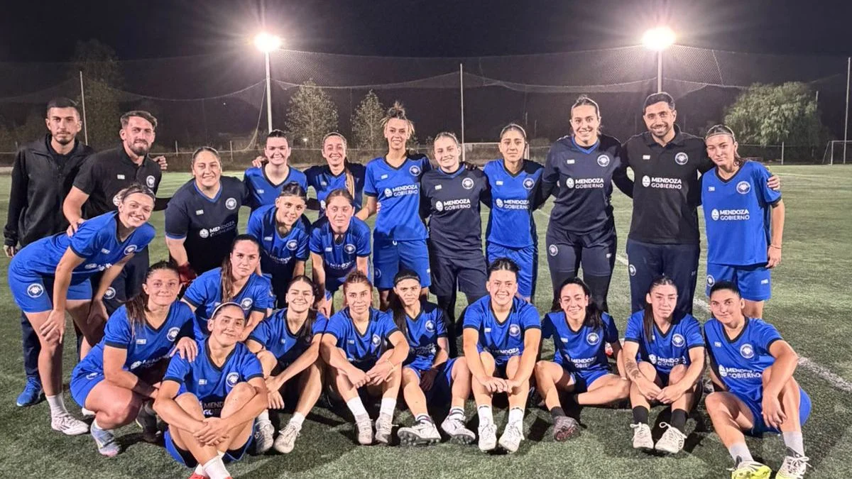 La selección mendocina de fútbol se prepara para enfrentar a San Lorenzo en un amistoso