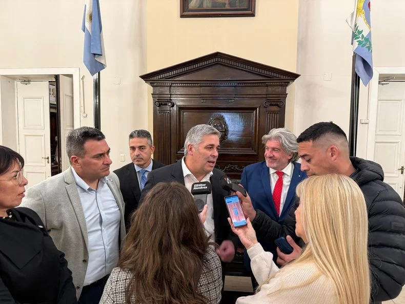 Legisladores del PJ insisten con obtener informaci&oacute;n sobre la contrataci&oacute;n directa a la empresa que har&aacute; las viandas para presos.&nbsp;
