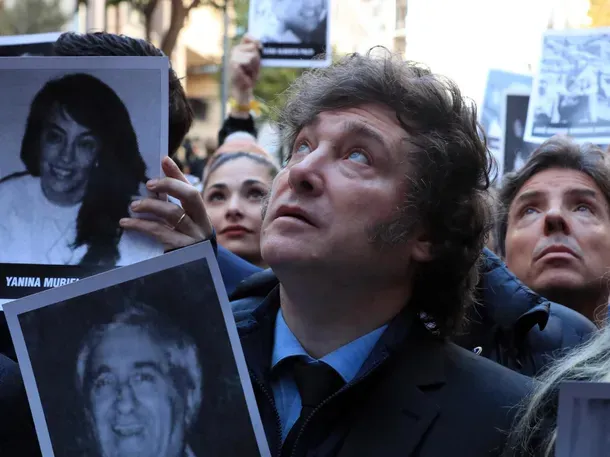 Javier Milei participó del acto por los 32 años del atentado a la AMIA
