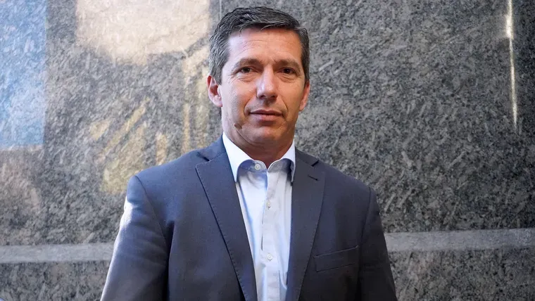 peti-candidato