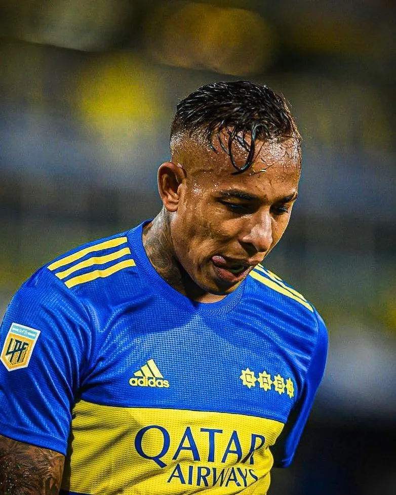 Sebastián Villa se realizó los chequeos médicos y firmará con Boca