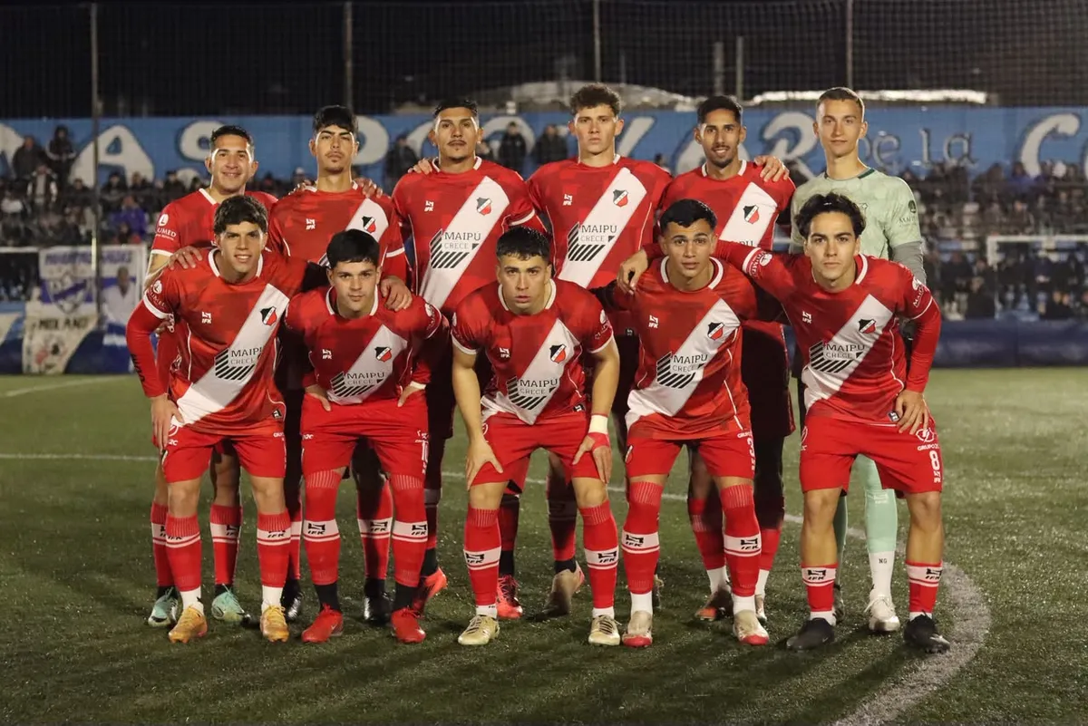 Maipú no pudo en su visita a Midland y cayó 2-0