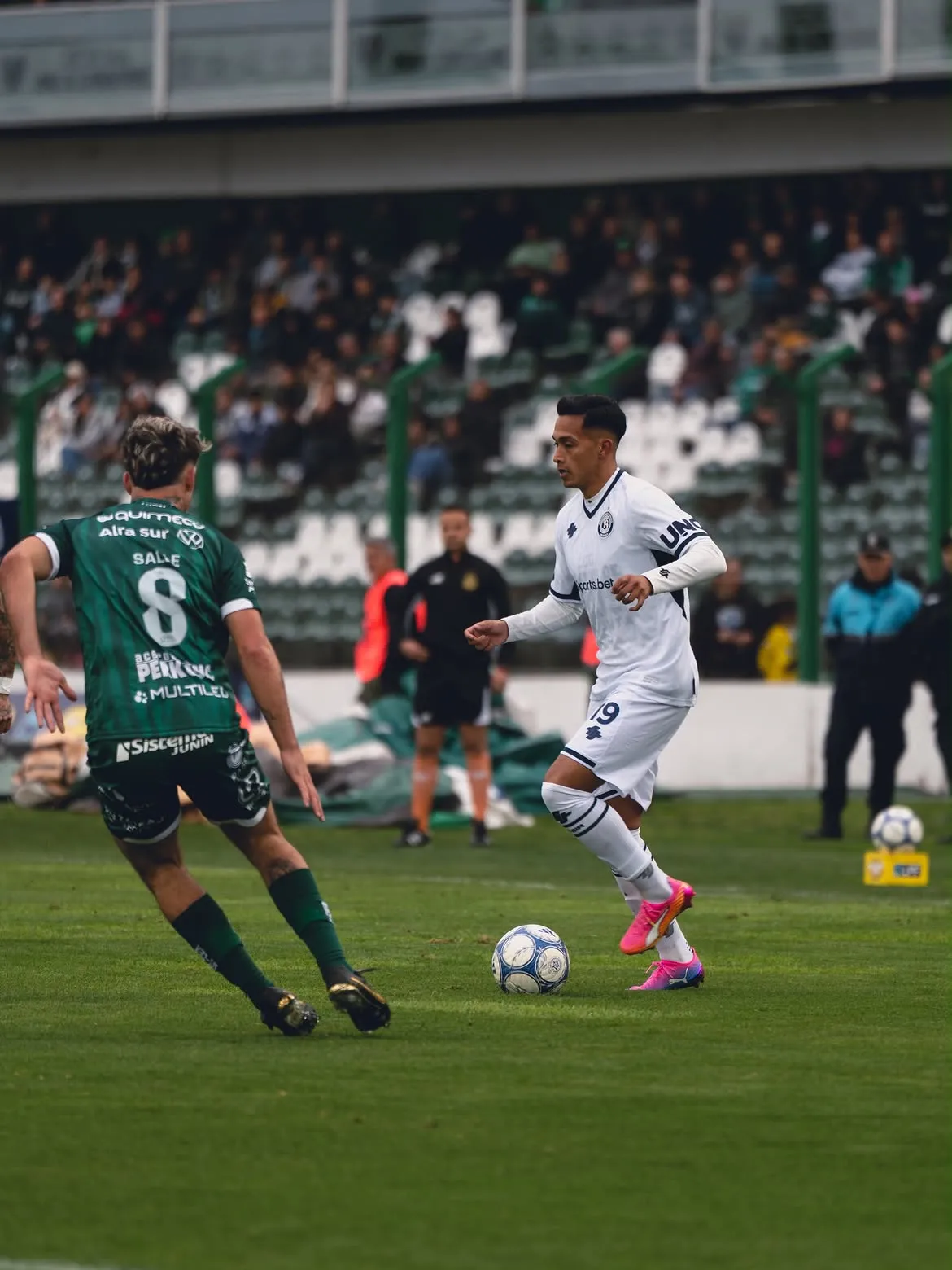 Independiente Rivadavia perdió 2-1 en su visita a Sarmiento de Junín