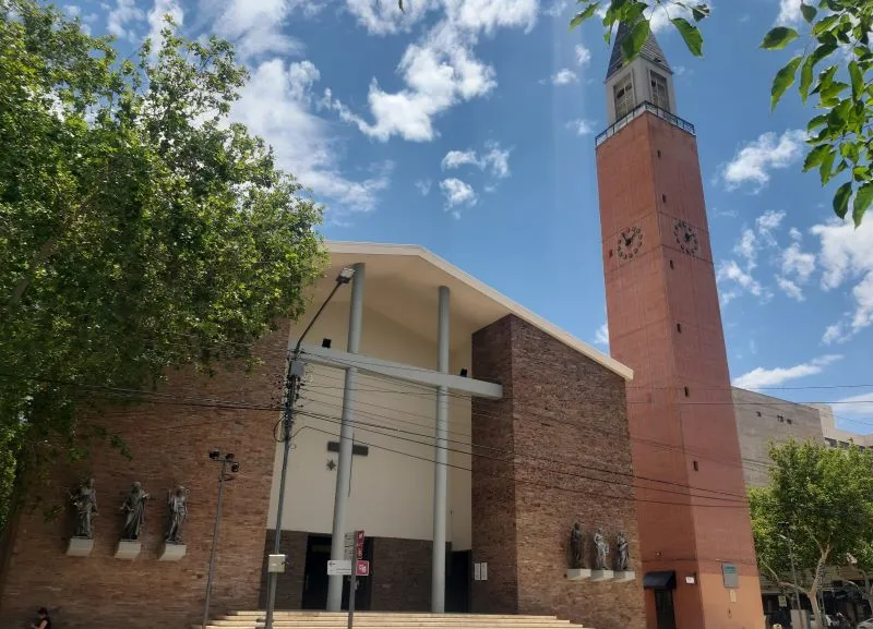Catedral Metropolitana abrió sus puertas para recibir a los que se acercaron para despedir a las víctimas