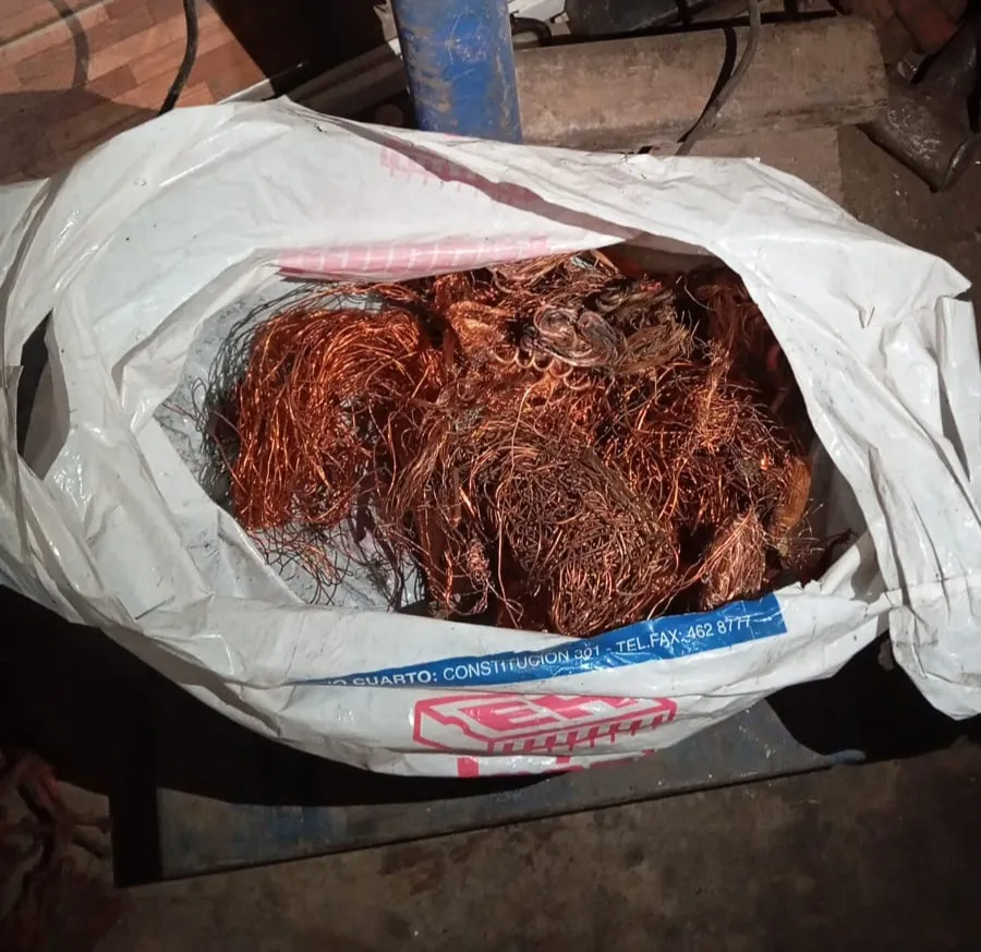 Allanaron un lugar y secuestraron 22 kilos de cobre