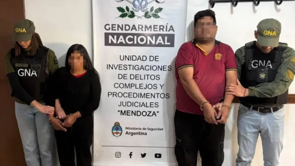 Detuvieron en Aeroparque a dos narcomulas con cocaína
